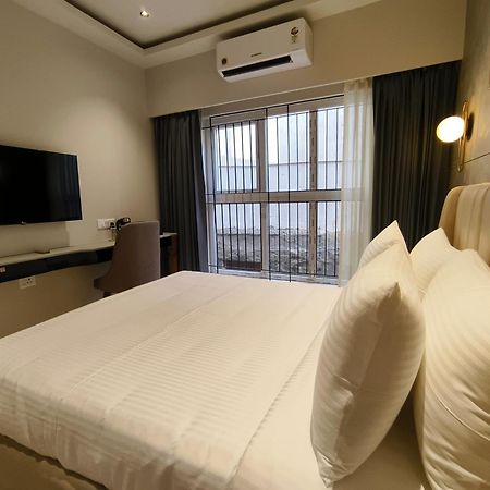 Olive Hotel Le Opera By Embassy Group Bengaluru Kültér fotó