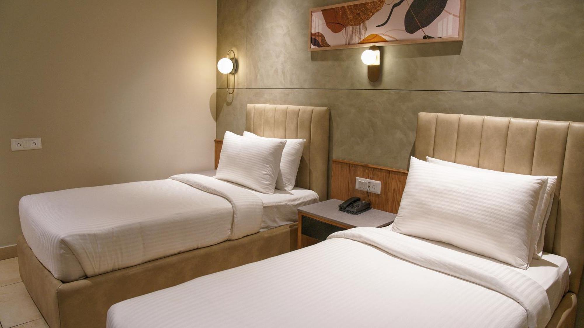 Olive Hotel Le Opera By Embassy Group Bengaluru Kültér fotó