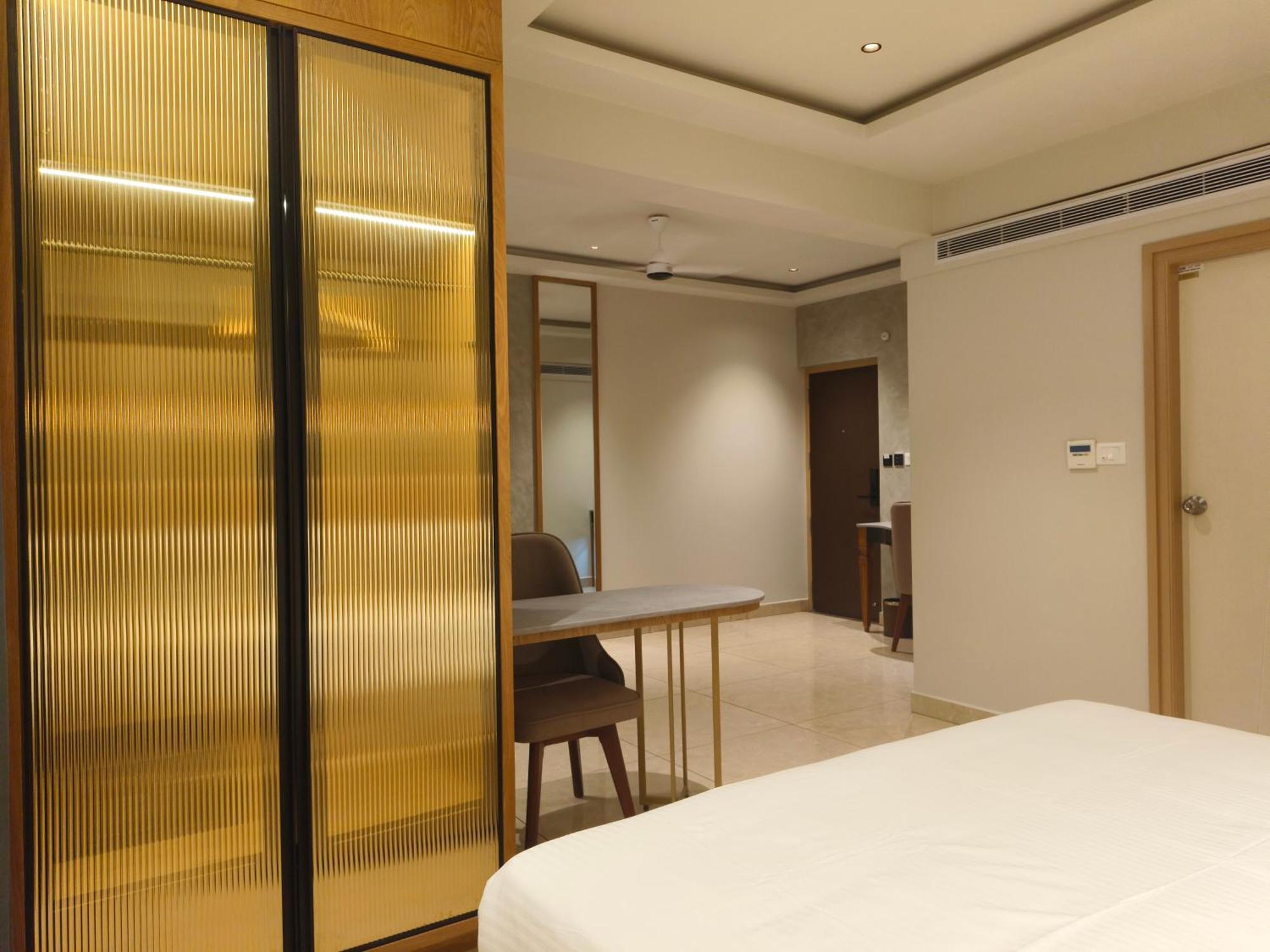Olive Hotel Le Opera By Embassy Group Bengaluru Kültér fotó